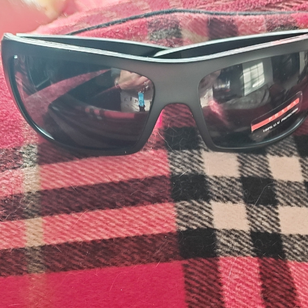 Prada Unisex Sunglasses Nwt. Make me an offer.I Don't have the original case. - Picture 2 of 5
